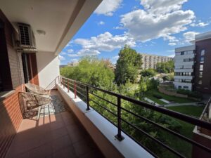 XIII. kerület Viza utcában, hosszútávra kiadó egy világos, jó állapotú, erkélyes 51 m²-es lakás